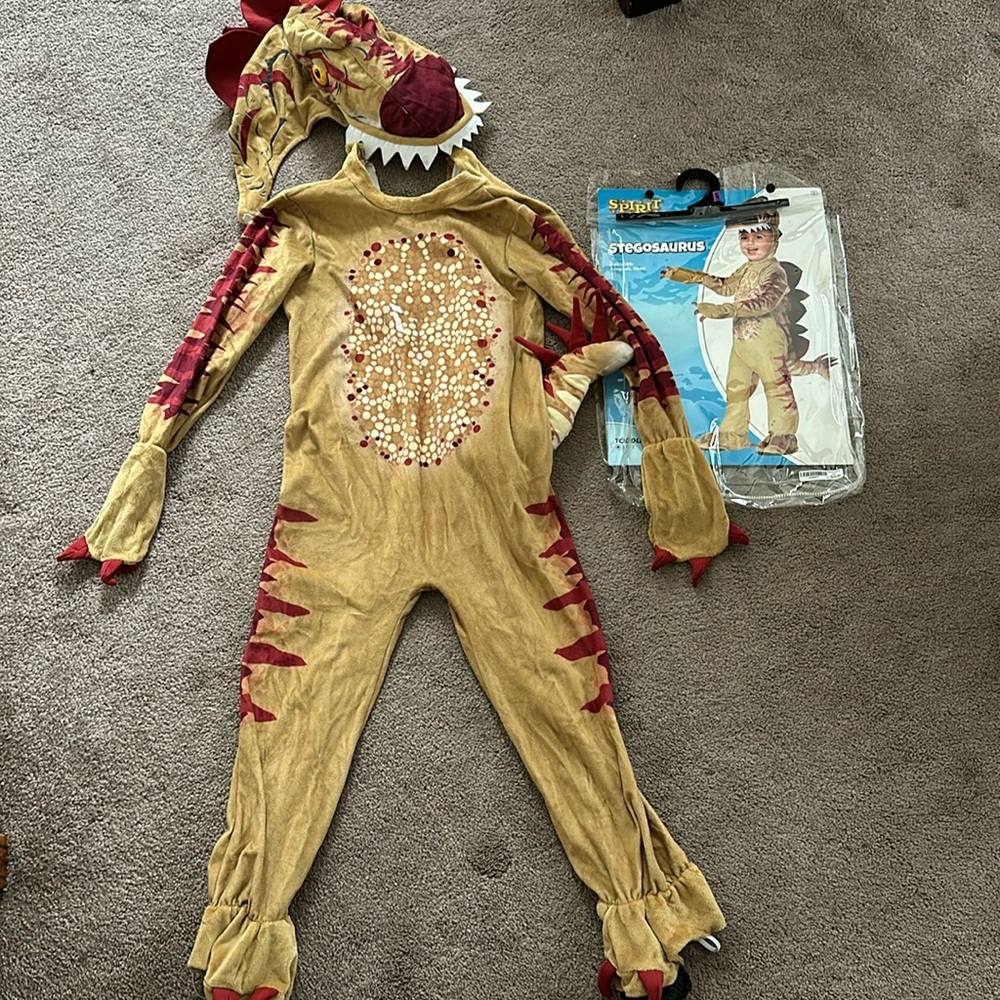 Spirit Stegosaurus Halloween costume